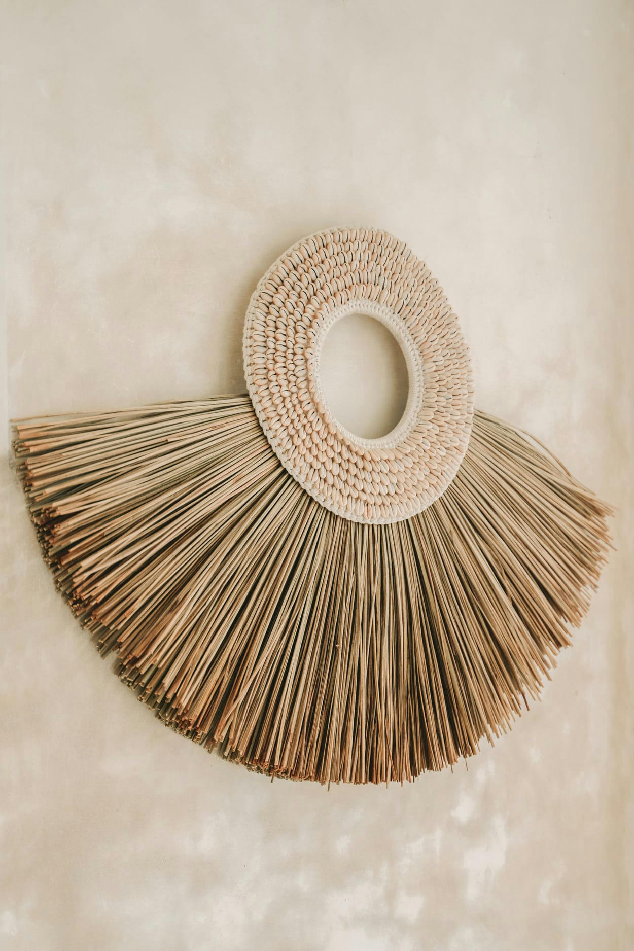 ALANG ALANG - en coquillage et raphia naturel