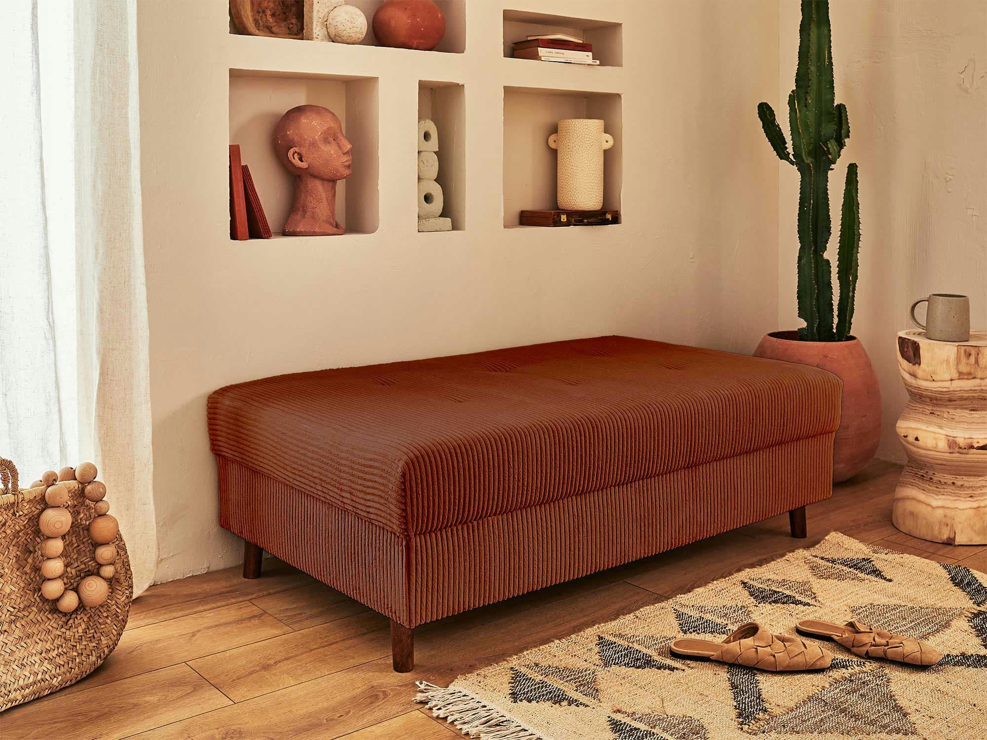 RUNE - Pouf en velours côtelé terracotta