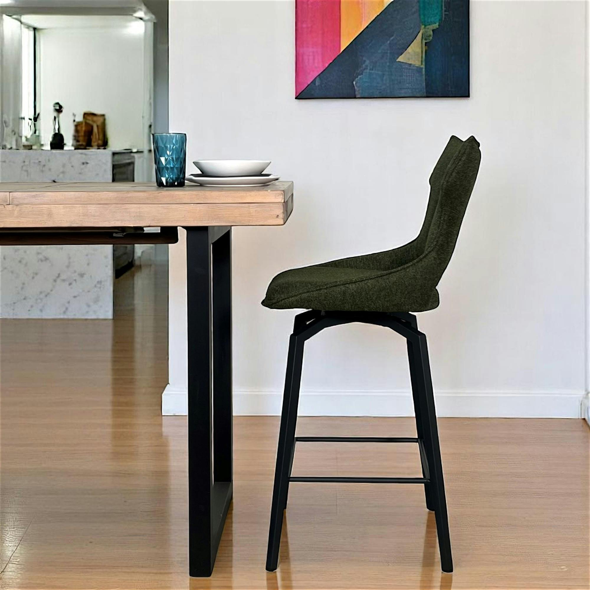 Chaise de bar pivotante tissu vert (lot de 2) LOMBARDIE