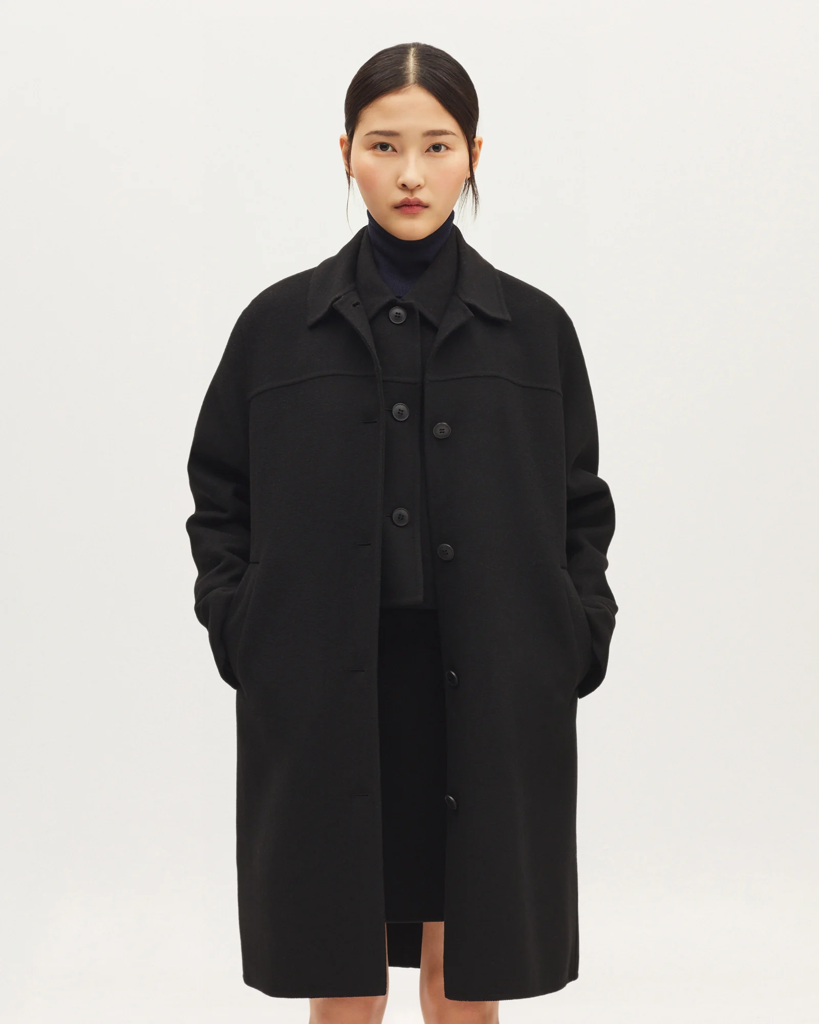 Manteau droit mi-long avec laine