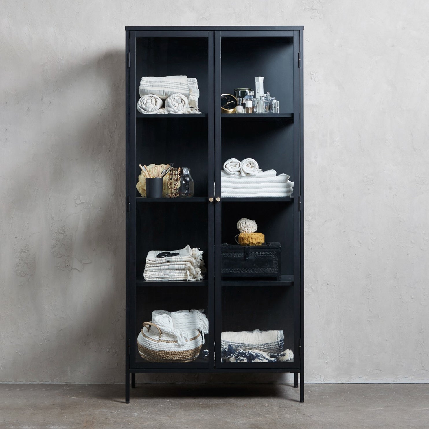 by fonQ Fort Vitrinekast - H 190 cm - Zwart