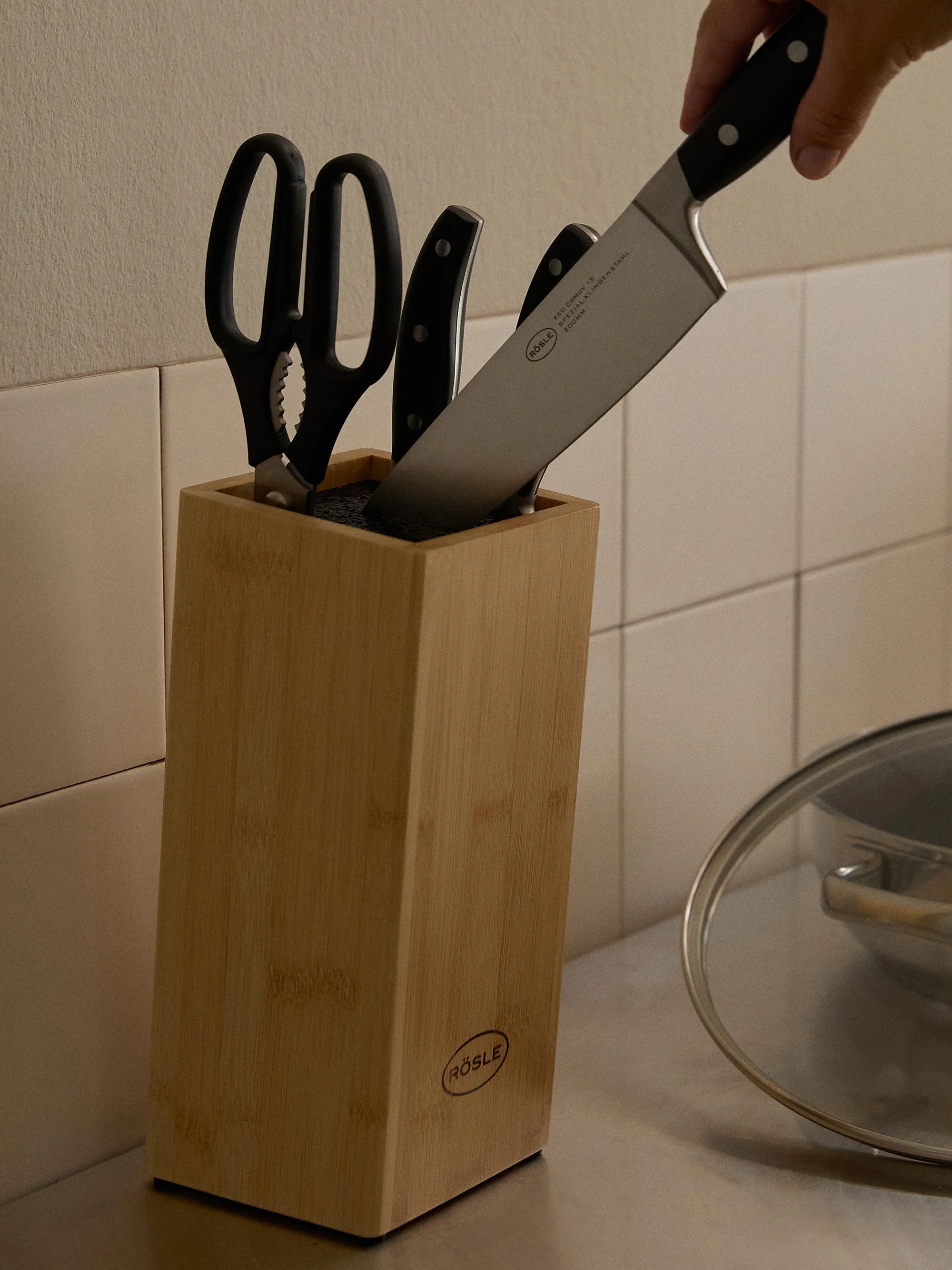 Messerblock Cuisine mit 5 Messern und 1 Schere