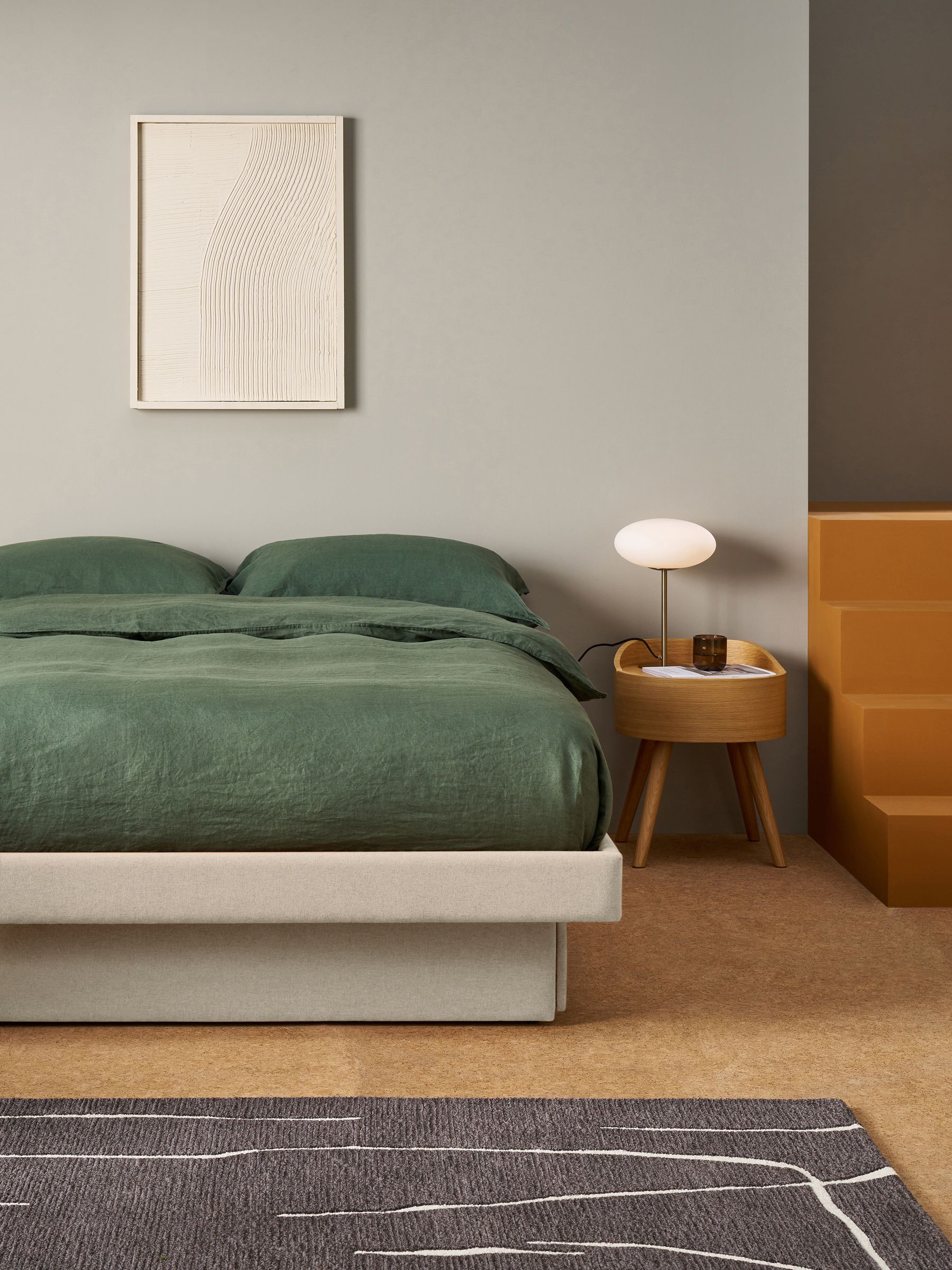 Robyn Platform Storage Bed in Oatmeal