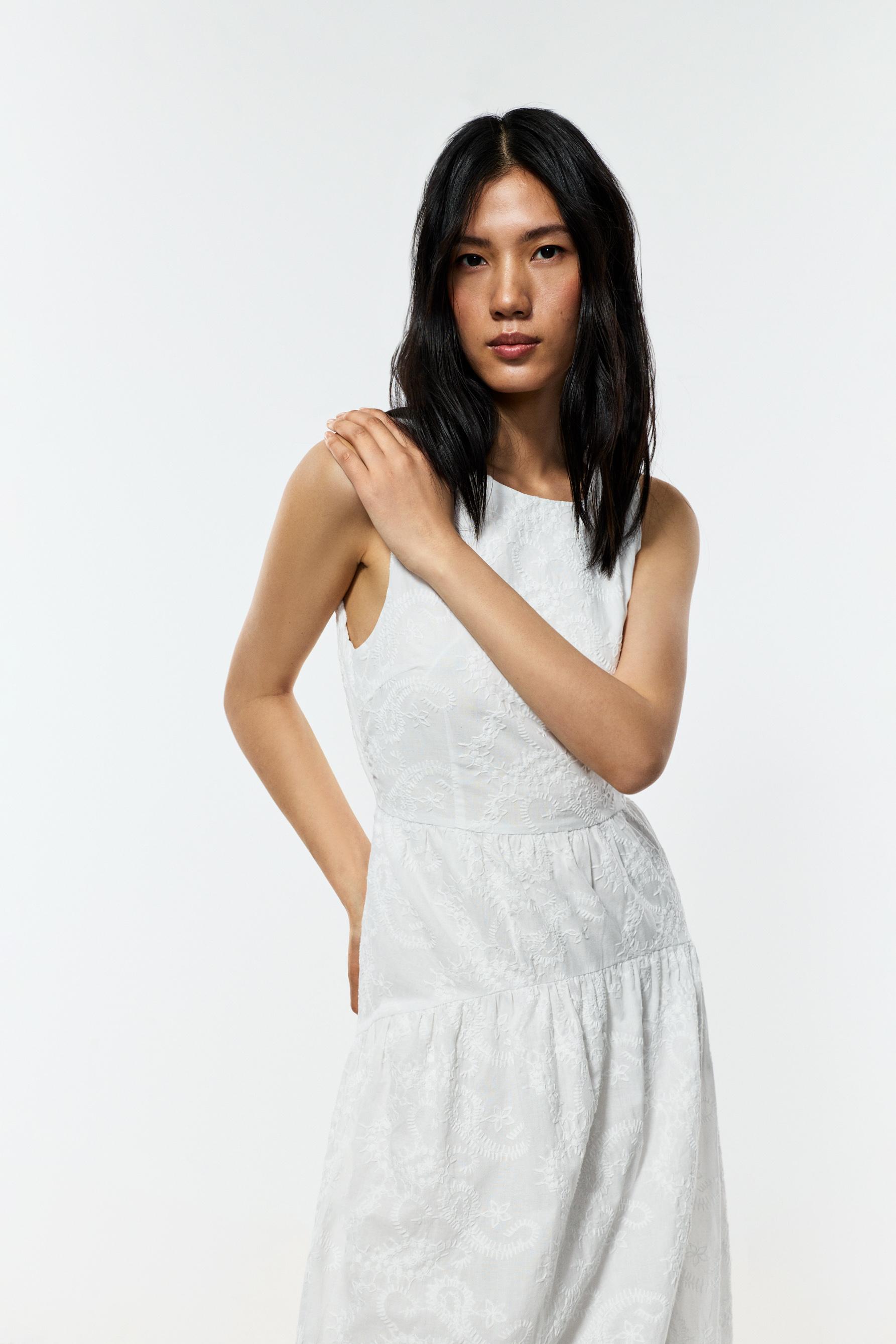 Vestido midi bordados