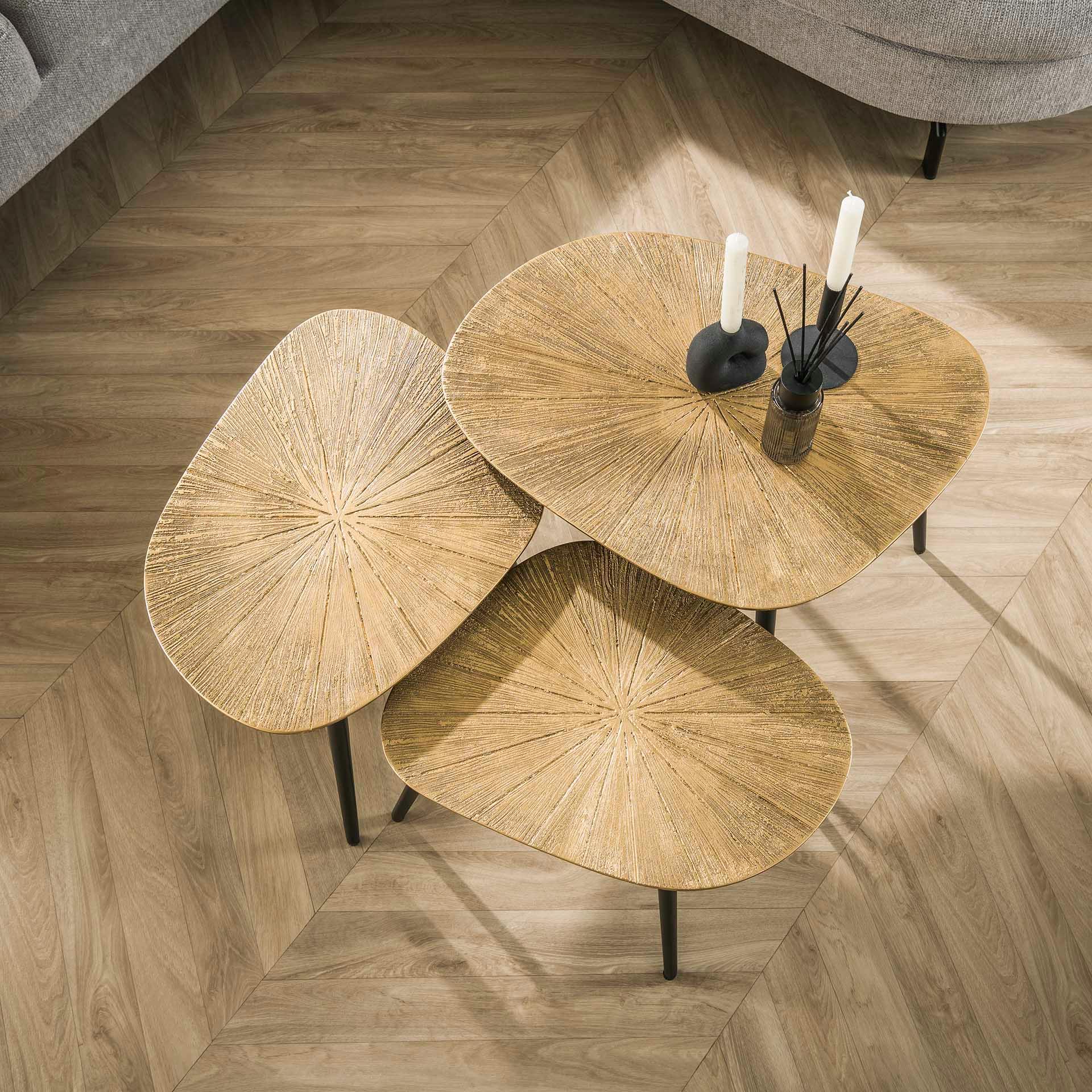 Table basse organique, forme carrée RALF