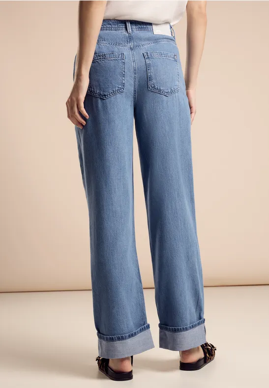 Straight Leg Jeans