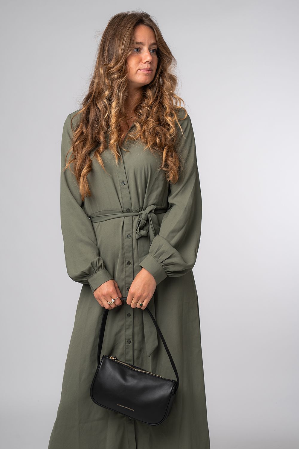 Pure Luxuries London Quinn' Leather Grab Bag