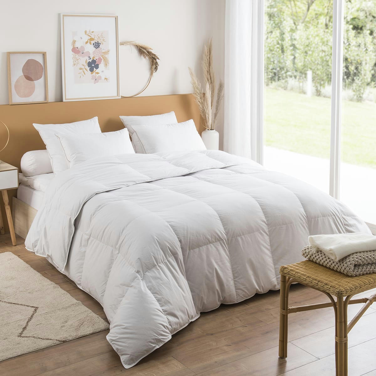 - Couette Jade Chaude - 40% duvet 220x240 cm - DUNLOPILLO
