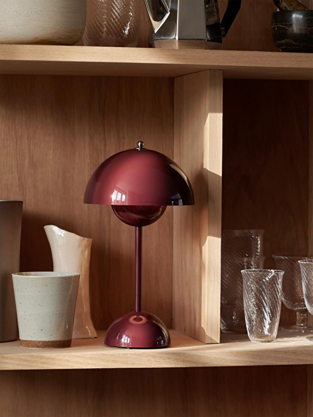 Lampe de table sans fil rechargeable flowerpot vp9 prune - &tradition prune