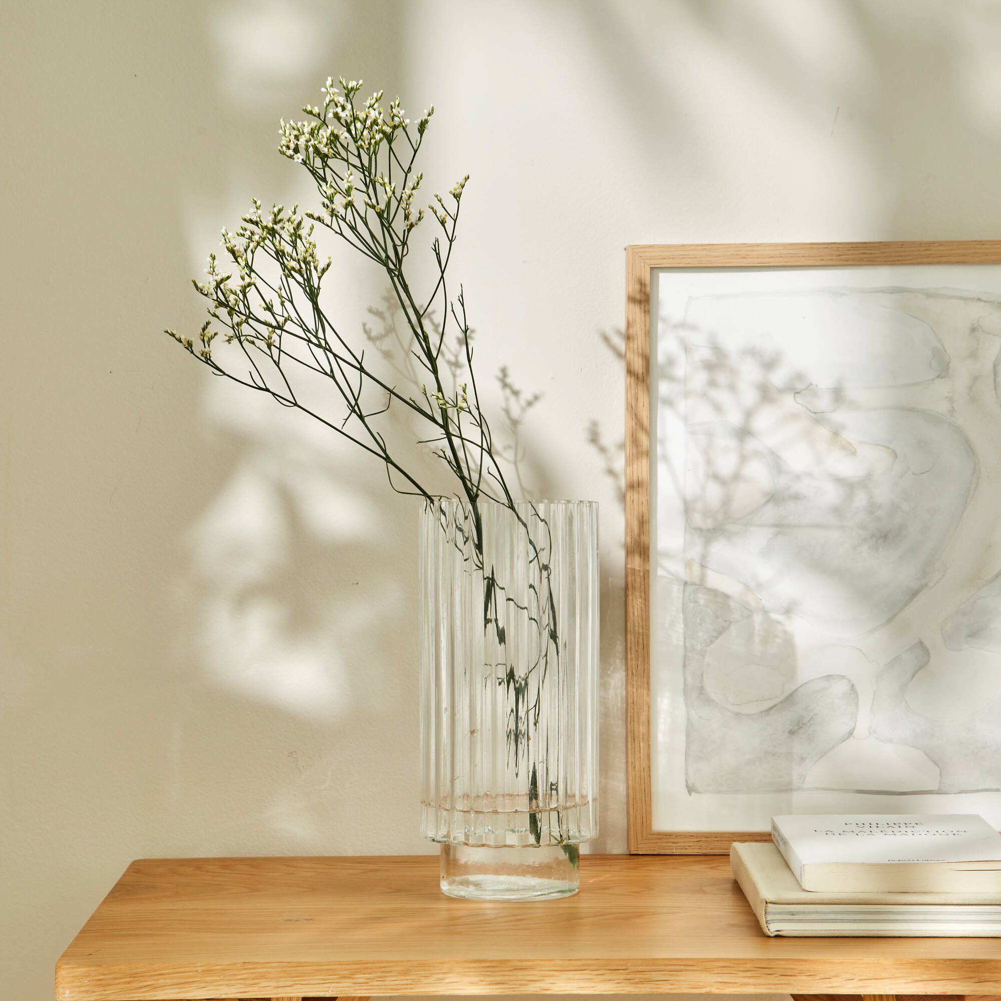 Vase en verre strié