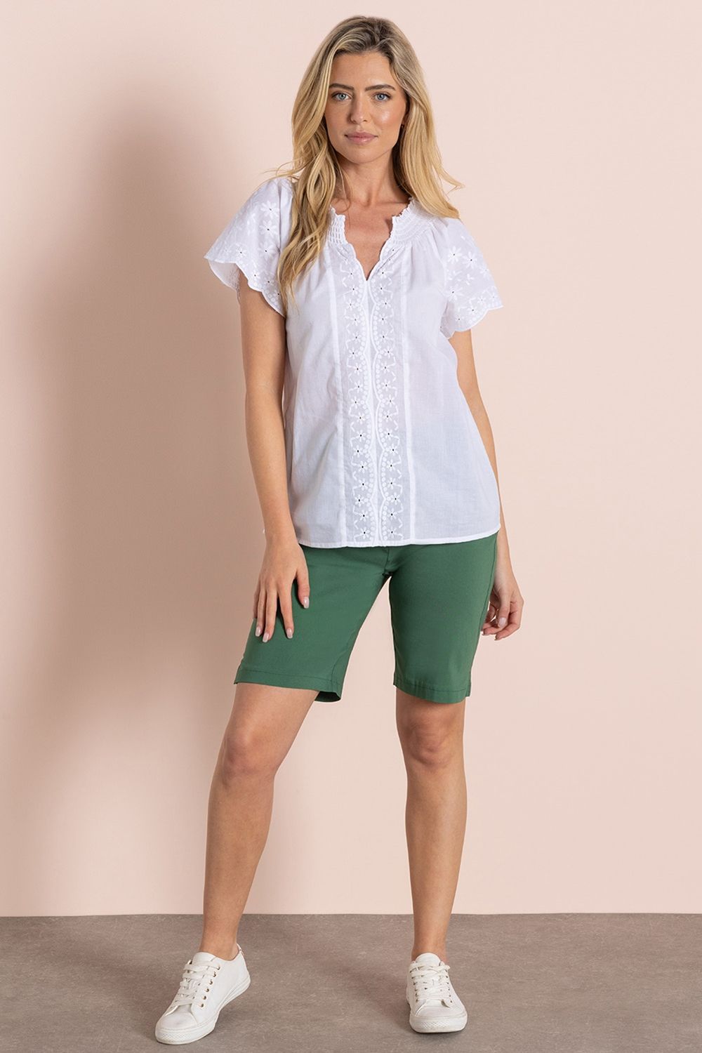 Klass. Embroidered Short Sleeve Top