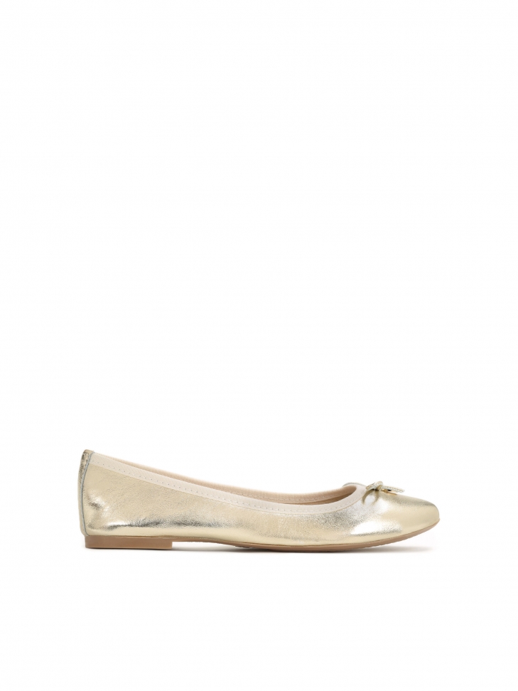 Ladies' gold ballerinas