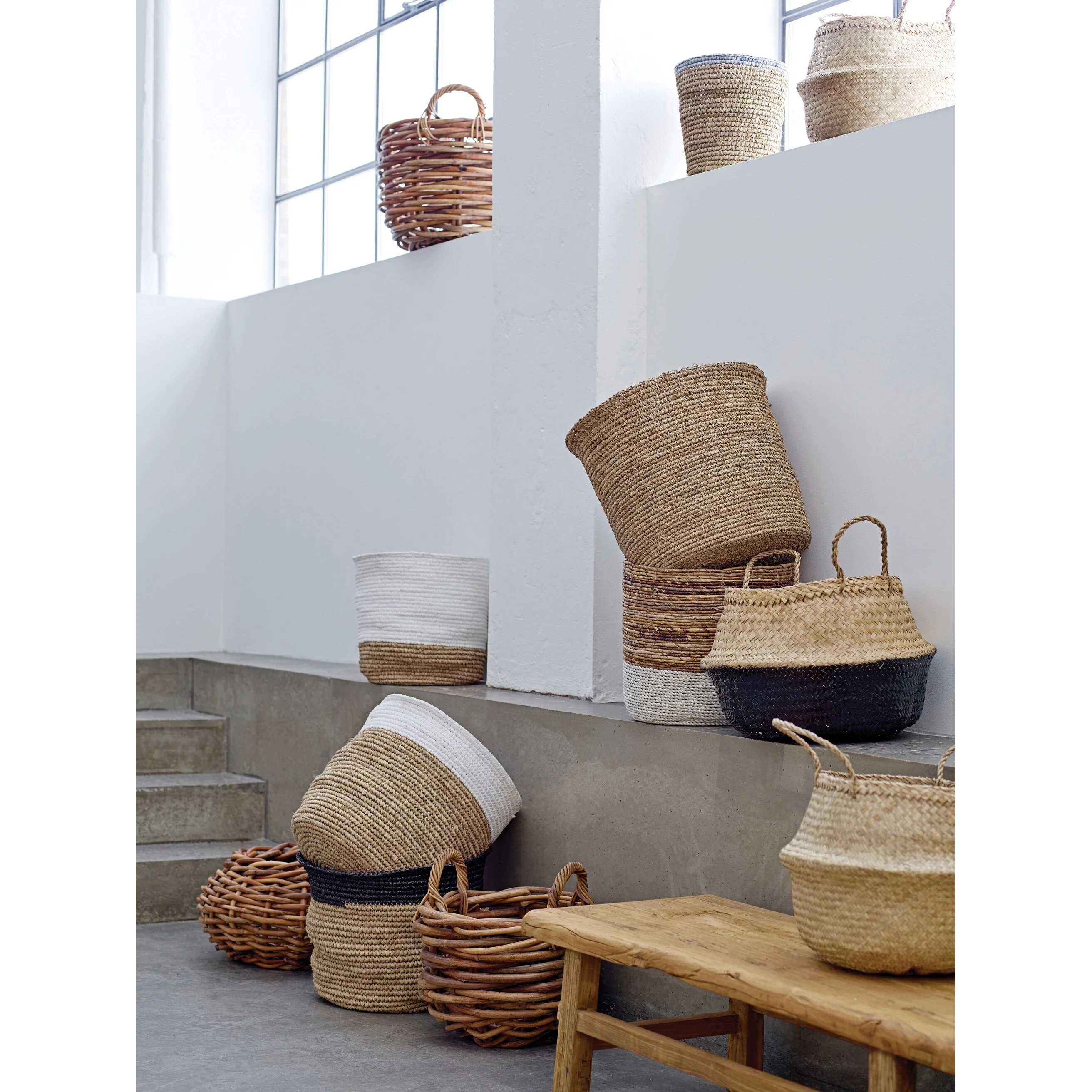 Handwoven Seagrass Basket Storage with Handles