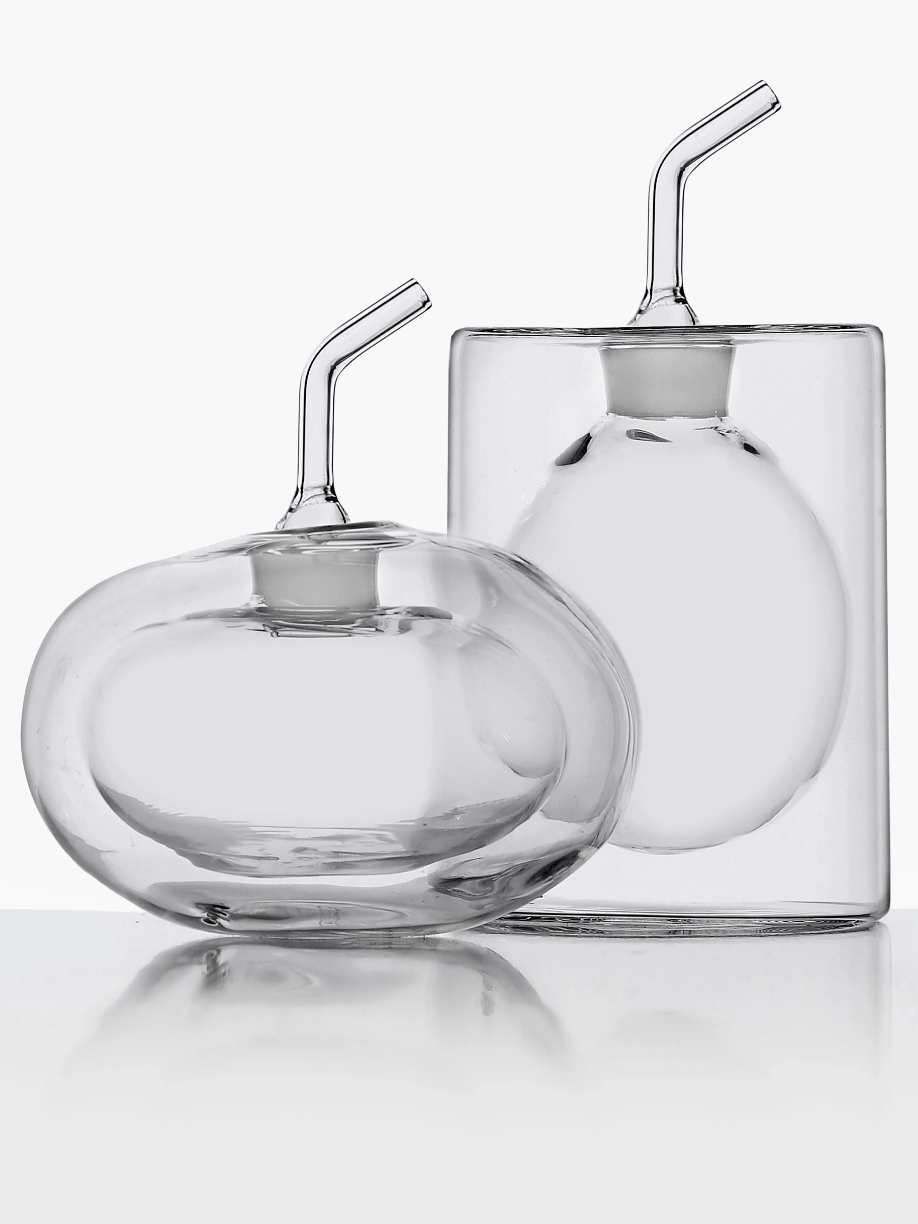 Handgefertigter Essig- und öl-Spender Sfera aus Borosilikatglas