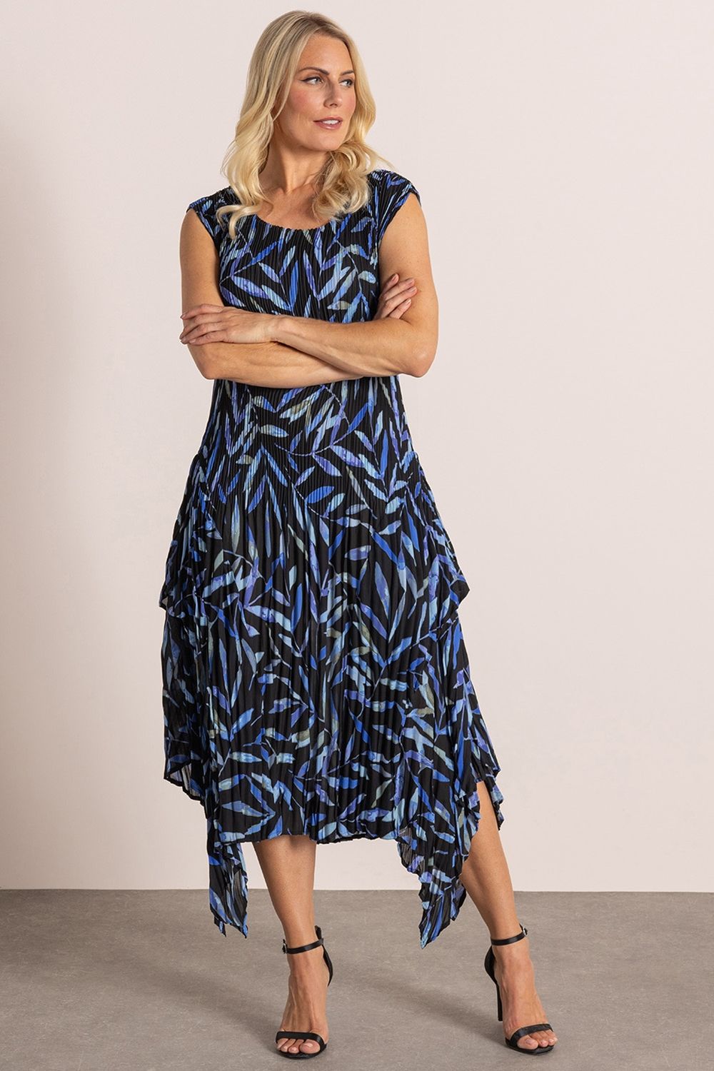 Klass. Leaf Print Pleated Midi Dress