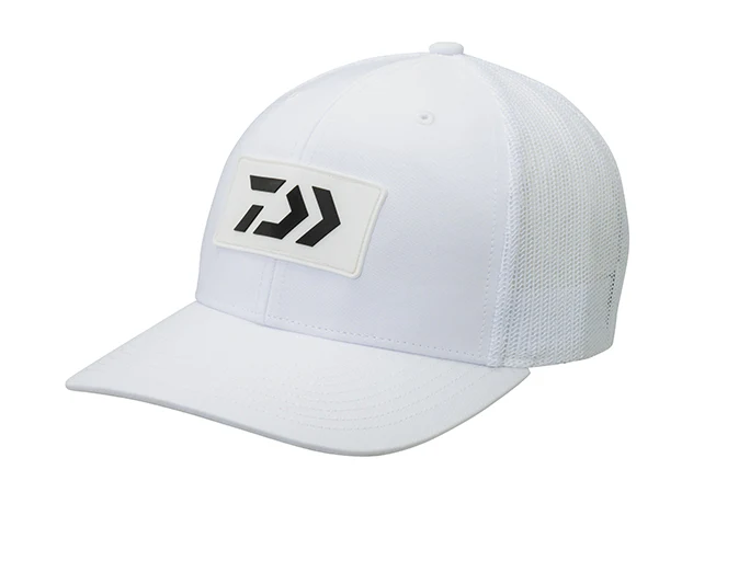 TRUCKER WITH RUBBER LOGO