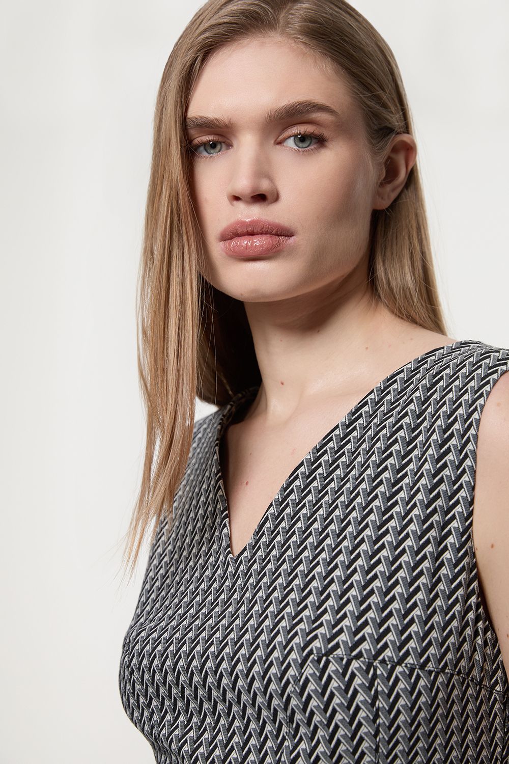 KarenMillen Jacquard Tailored Sleeveless Mini Dress