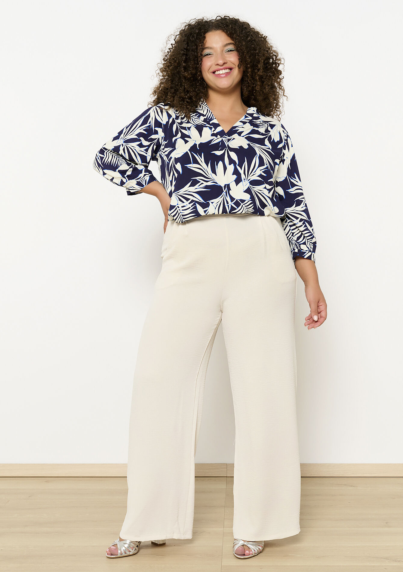 Wijde vloeiende broek