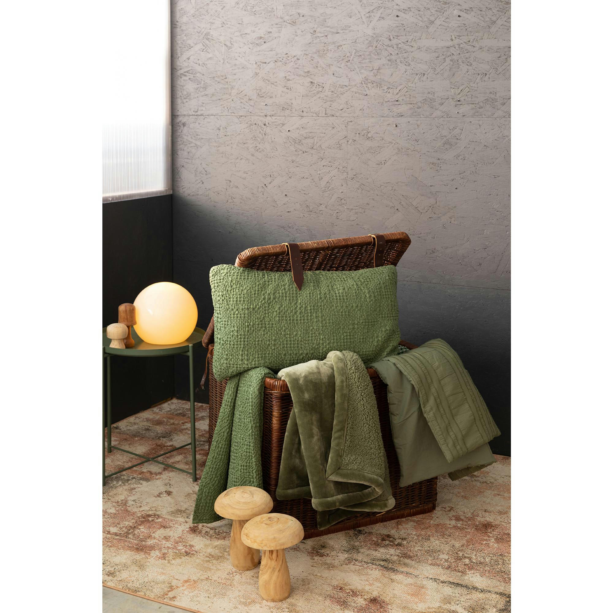 TANA - Jeté stonewashed  en coton amande 180 x 260