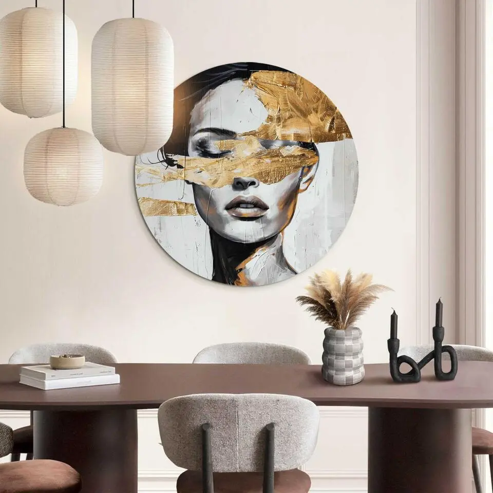 Glasschilderij Vrouw met gouddetail - &Oslash; 70 - Goudkleurig