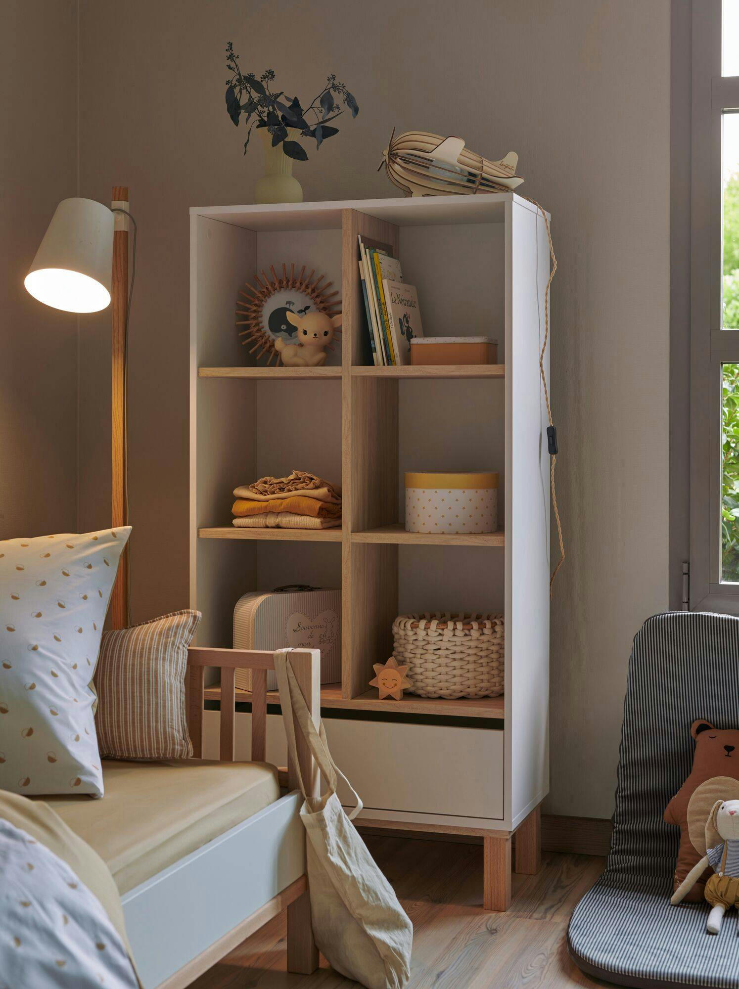 LEO - Bibliothèque en bois massif