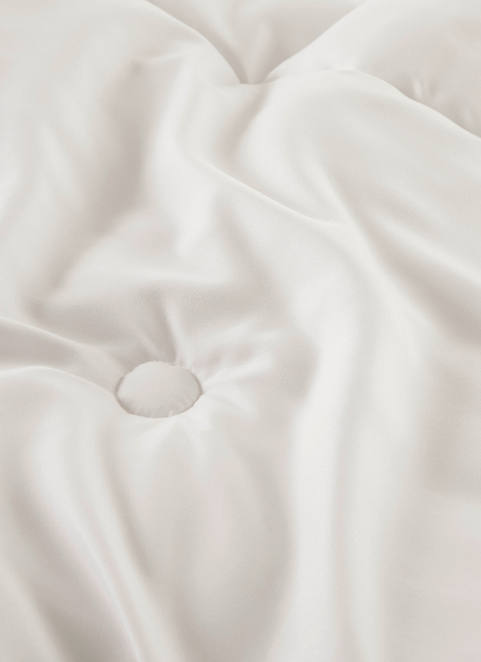 ÉDREDON DE GARNISSAGE MOELLEUX BOUT DE LIT BLANC