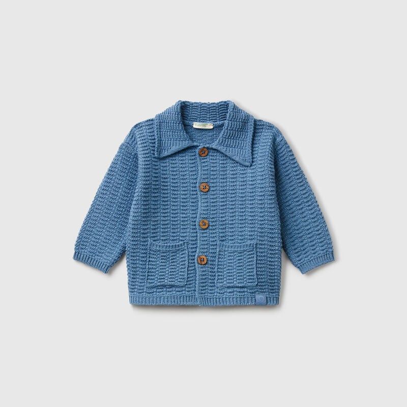 Cardigan with collar