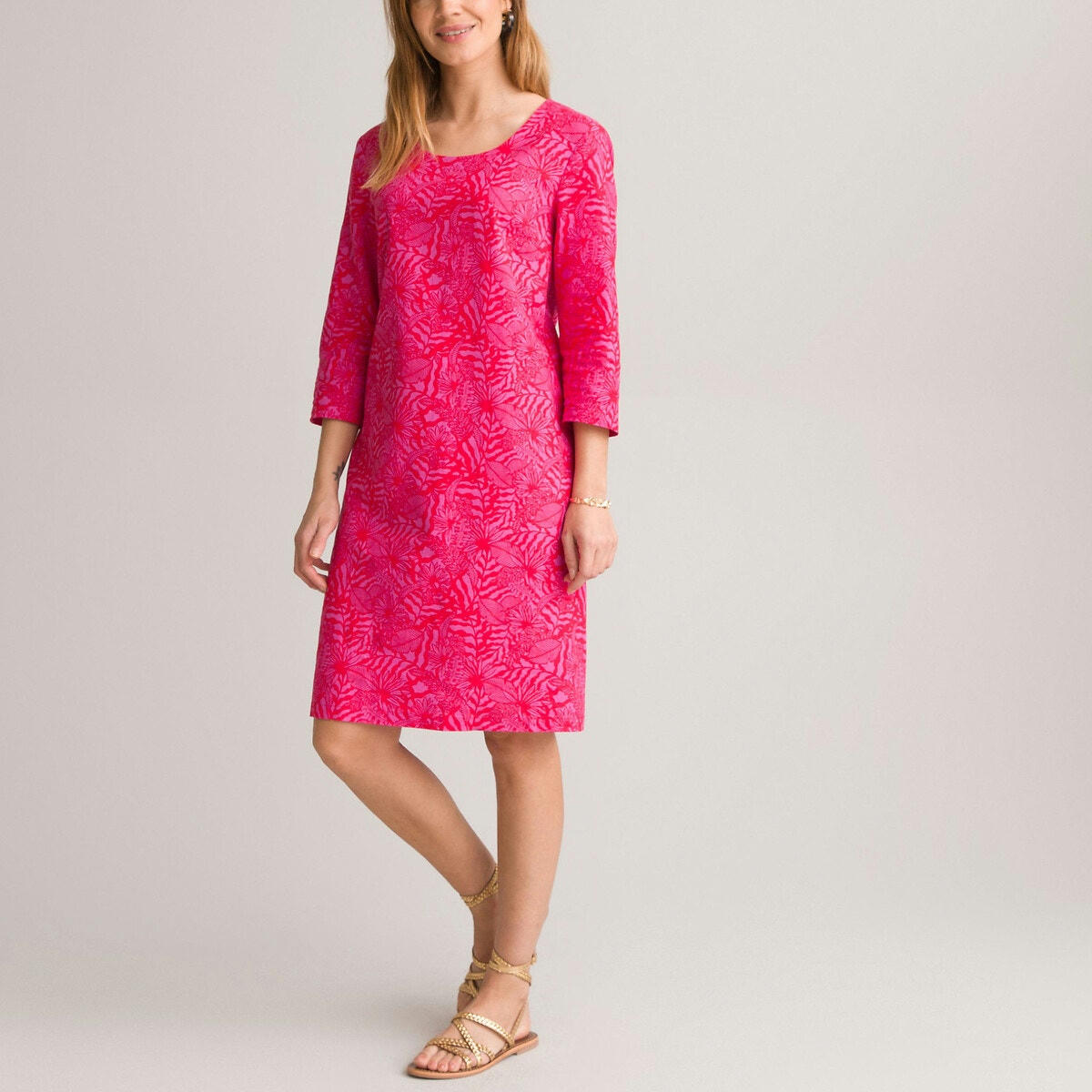 Robe droite, longueur genou, manches 3/4