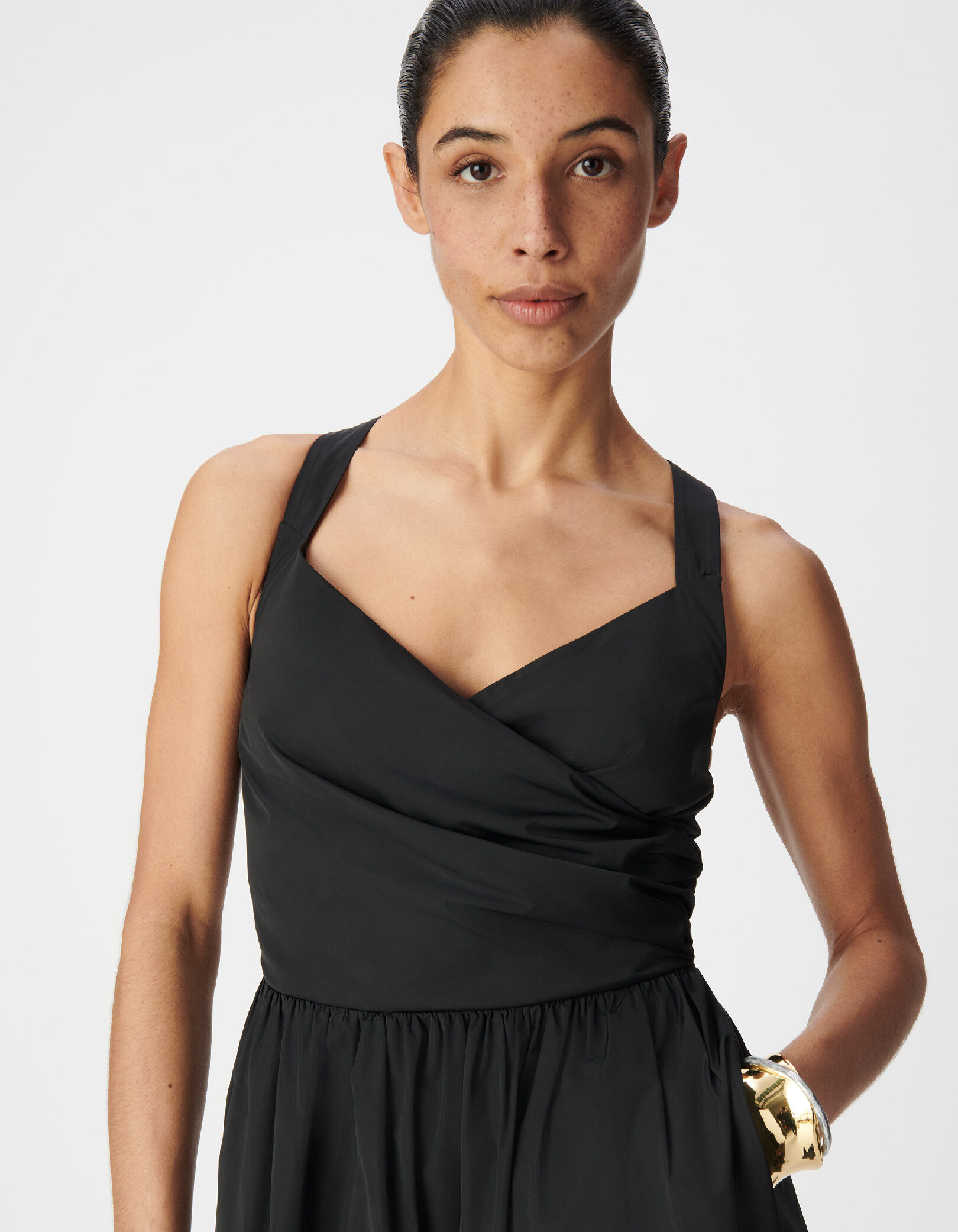Robe chic à bretelles noire en taffetas Femme