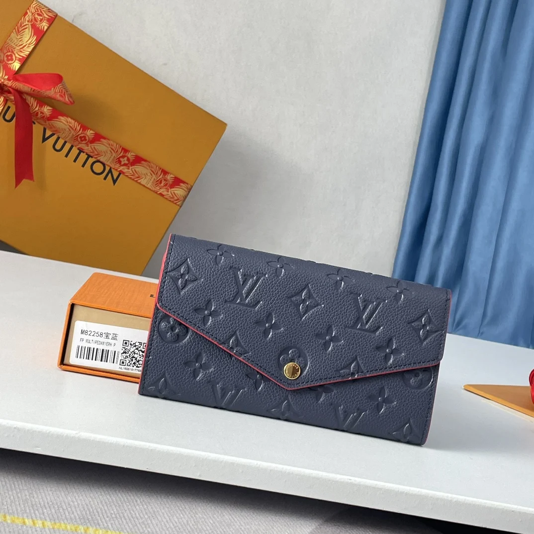 Louis Vuitton LV Sarah Wallet