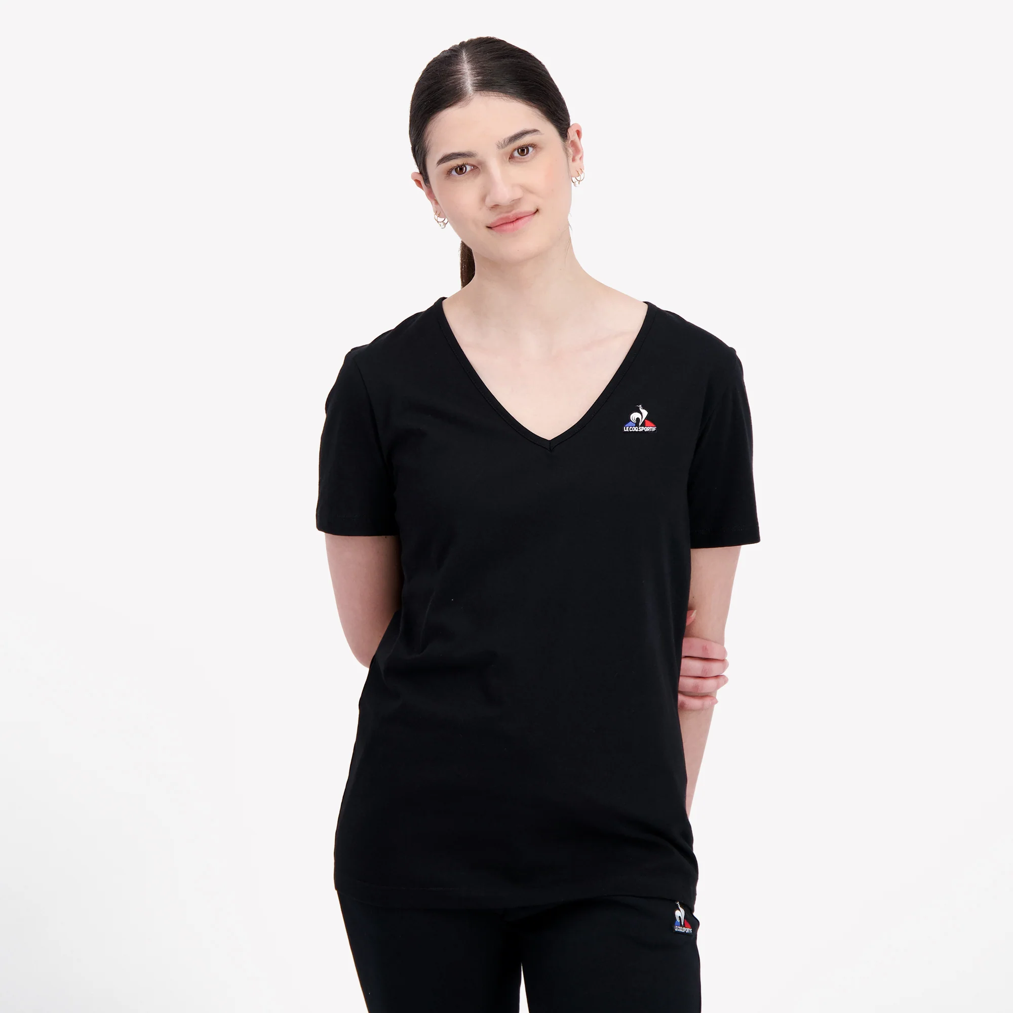 2220568-ESS Tee SS Col V N°1 W black | T-shirt Femme