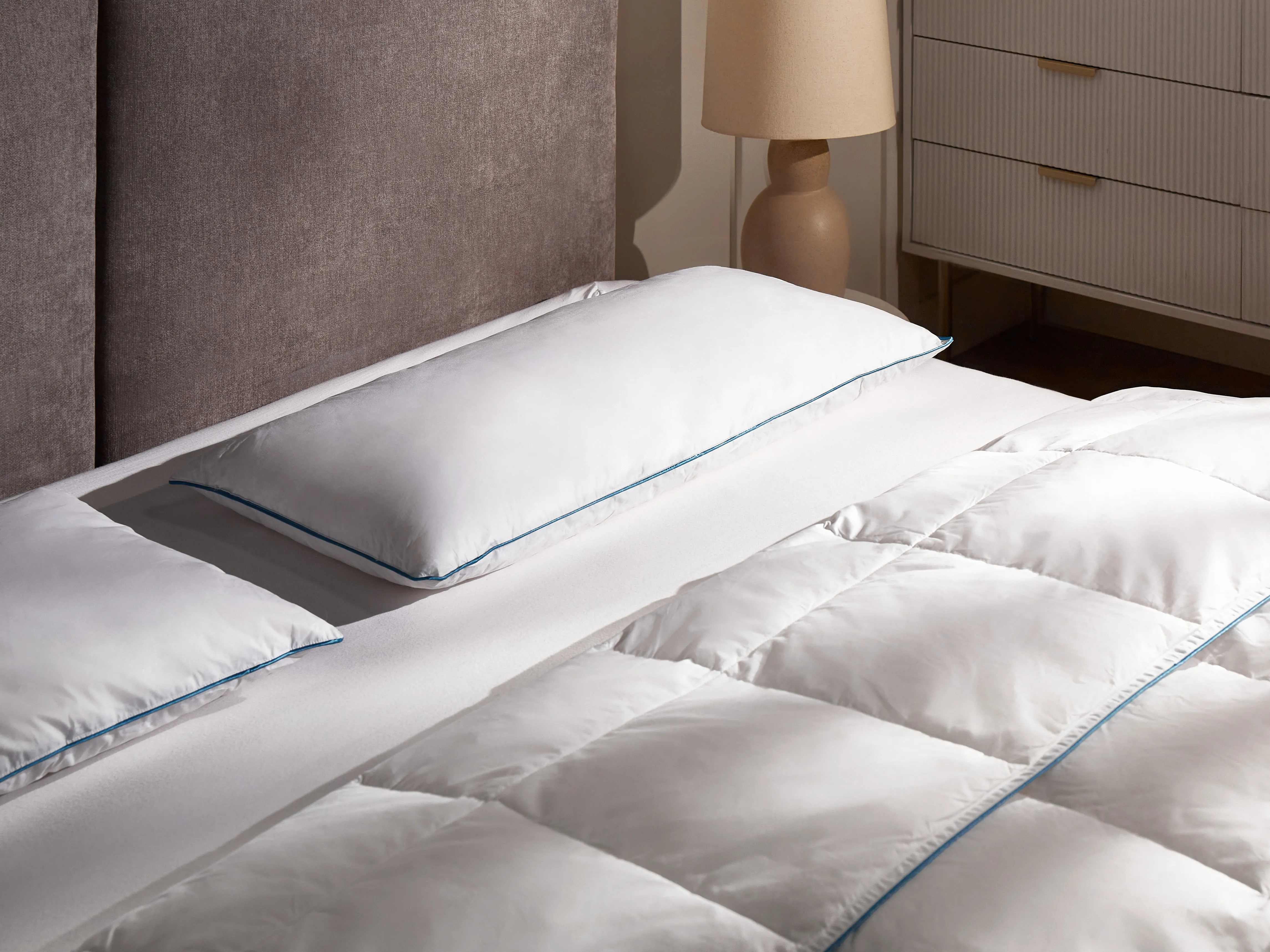 Bed Pillow ANETO Low Duck Feathers and Down 40 x 80 cm White