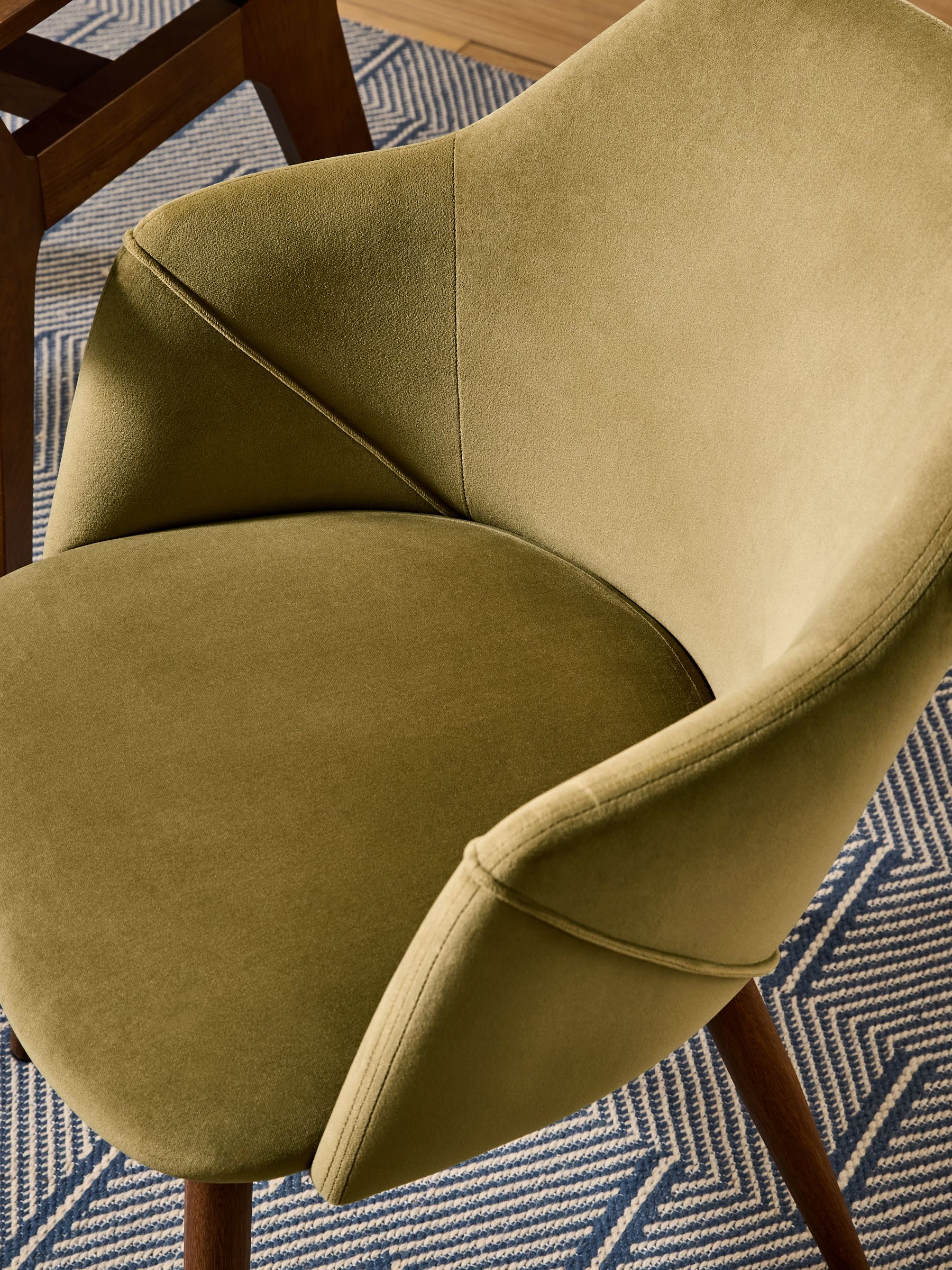 Set of 2 Lule Arm Dining Chairs in Fern Green Velvet and Dark Legs