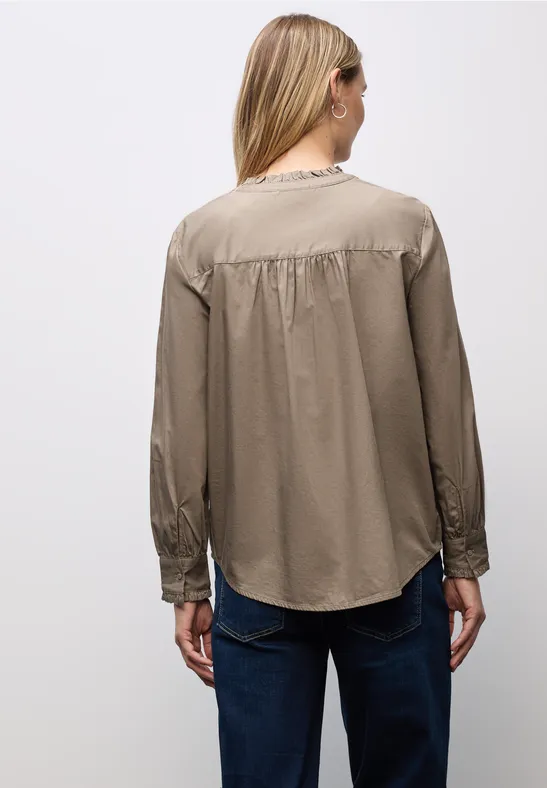 Baumwollbluse mit Rüschen