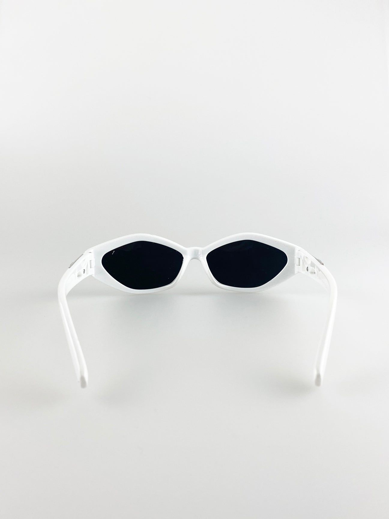 SVNX Angular Cateye Sunglasses With Metal Panther Badge