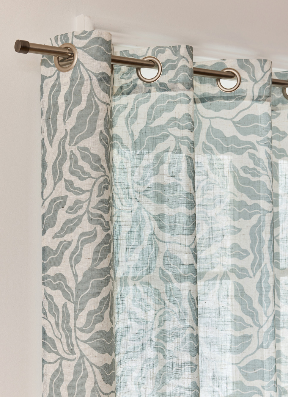 VOILAGE NATUREL IMPRIMÉ FEUILLAGEVERT