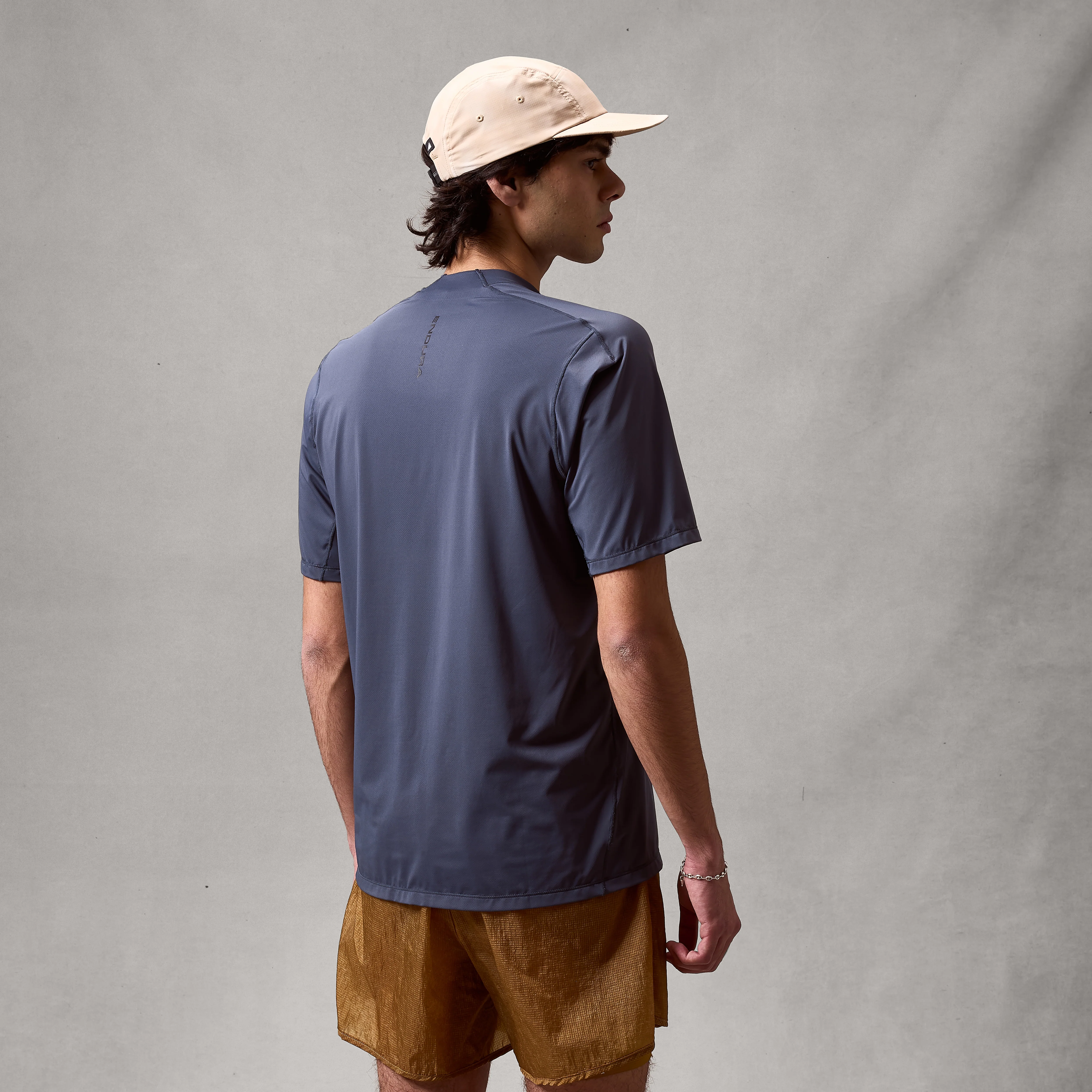 Men's AllTrack Rout S/S Tech Tee - Carbon Grey
