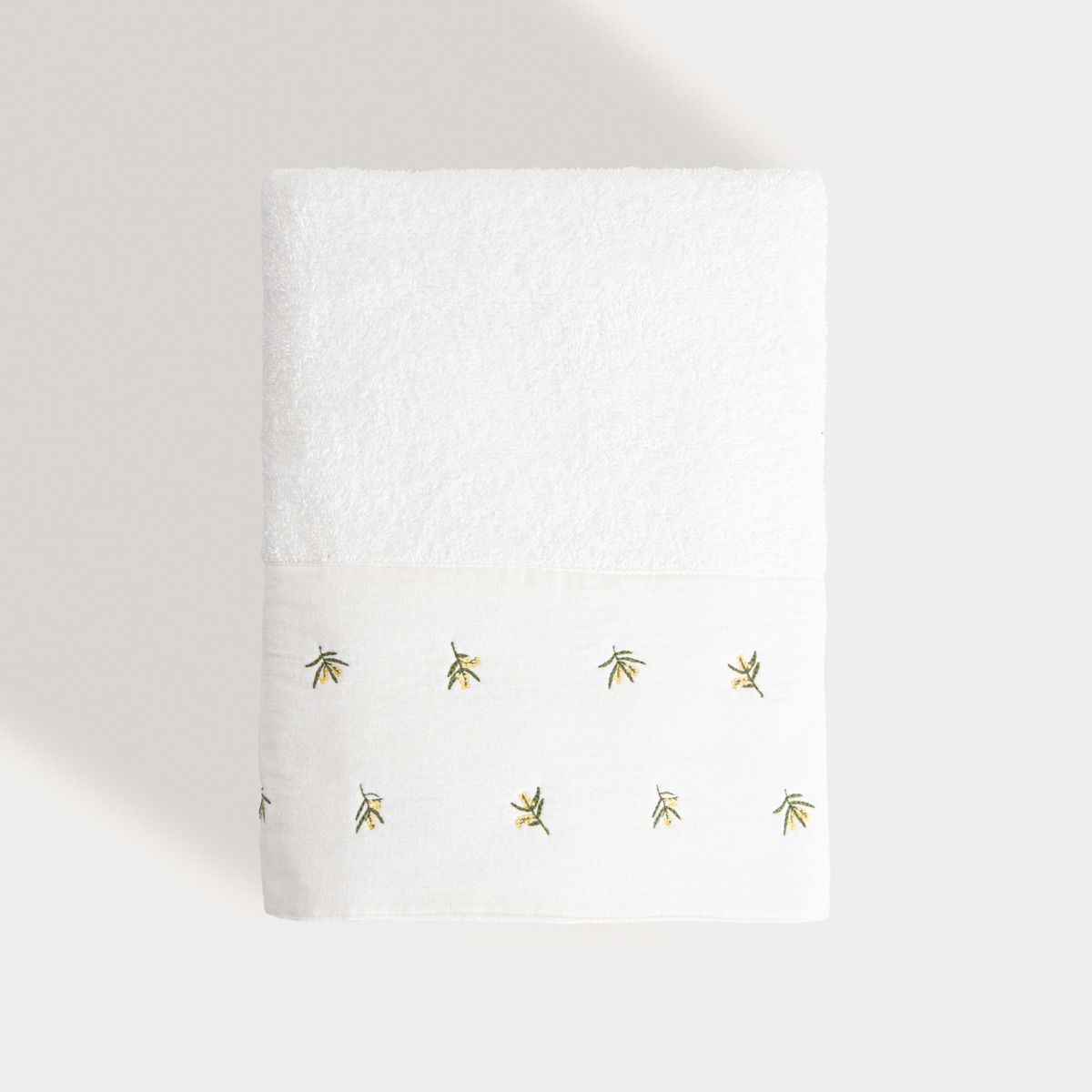 Ręcznik YORK z ozdobnym haftem 70x130 cm