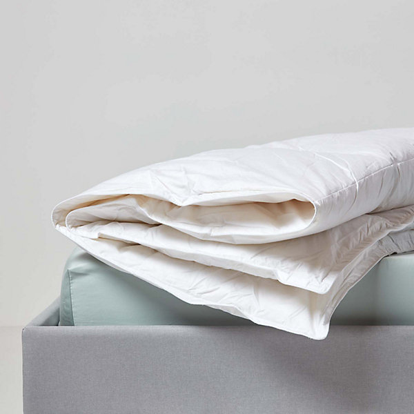 Couette de Luxe tempérée printemps/été en duvet de canard 9 Tog - 200 x 200 cm - HOMESCAPES