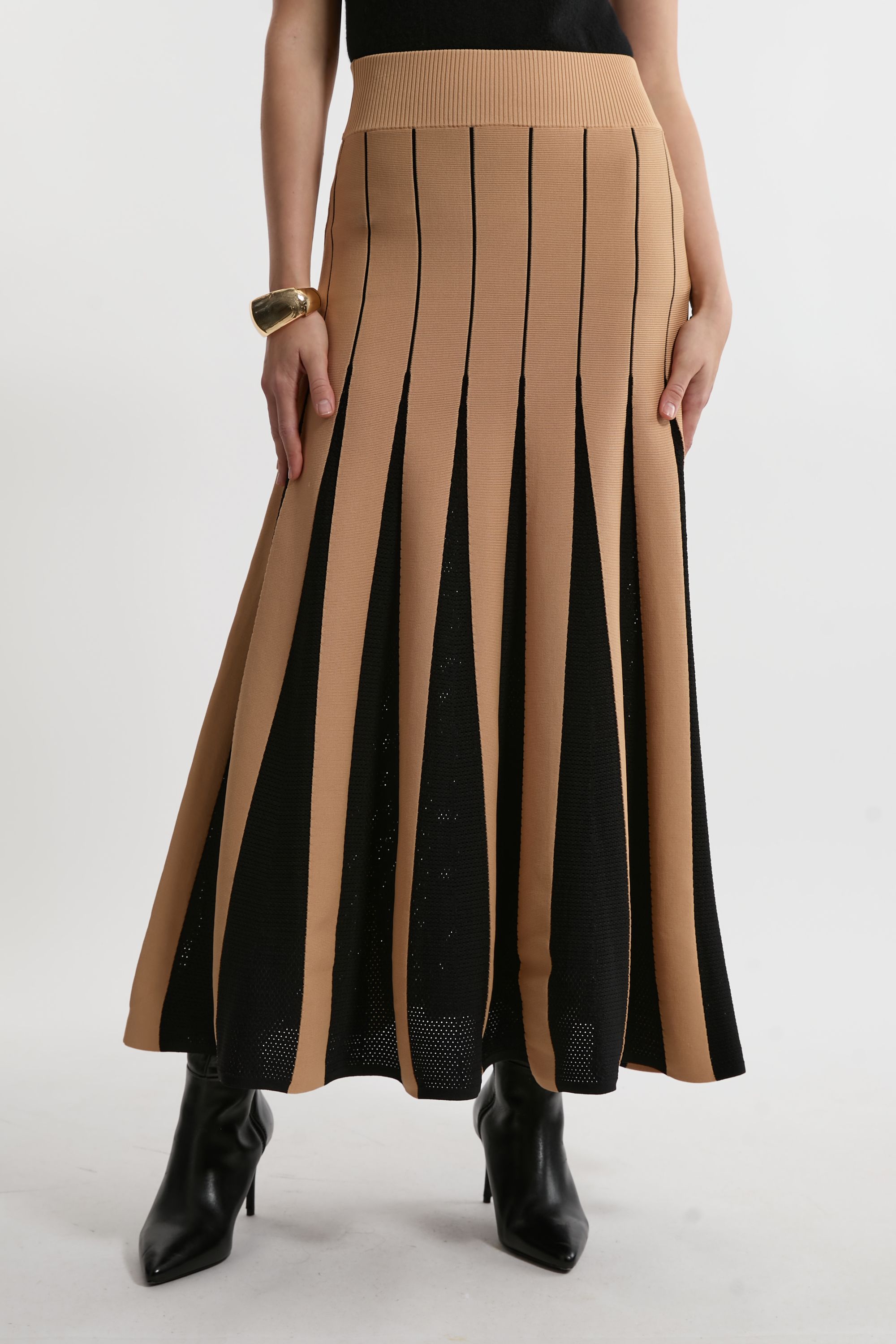 KarenMillen Pointelle Knit Colour Blocked Pleated Skirt