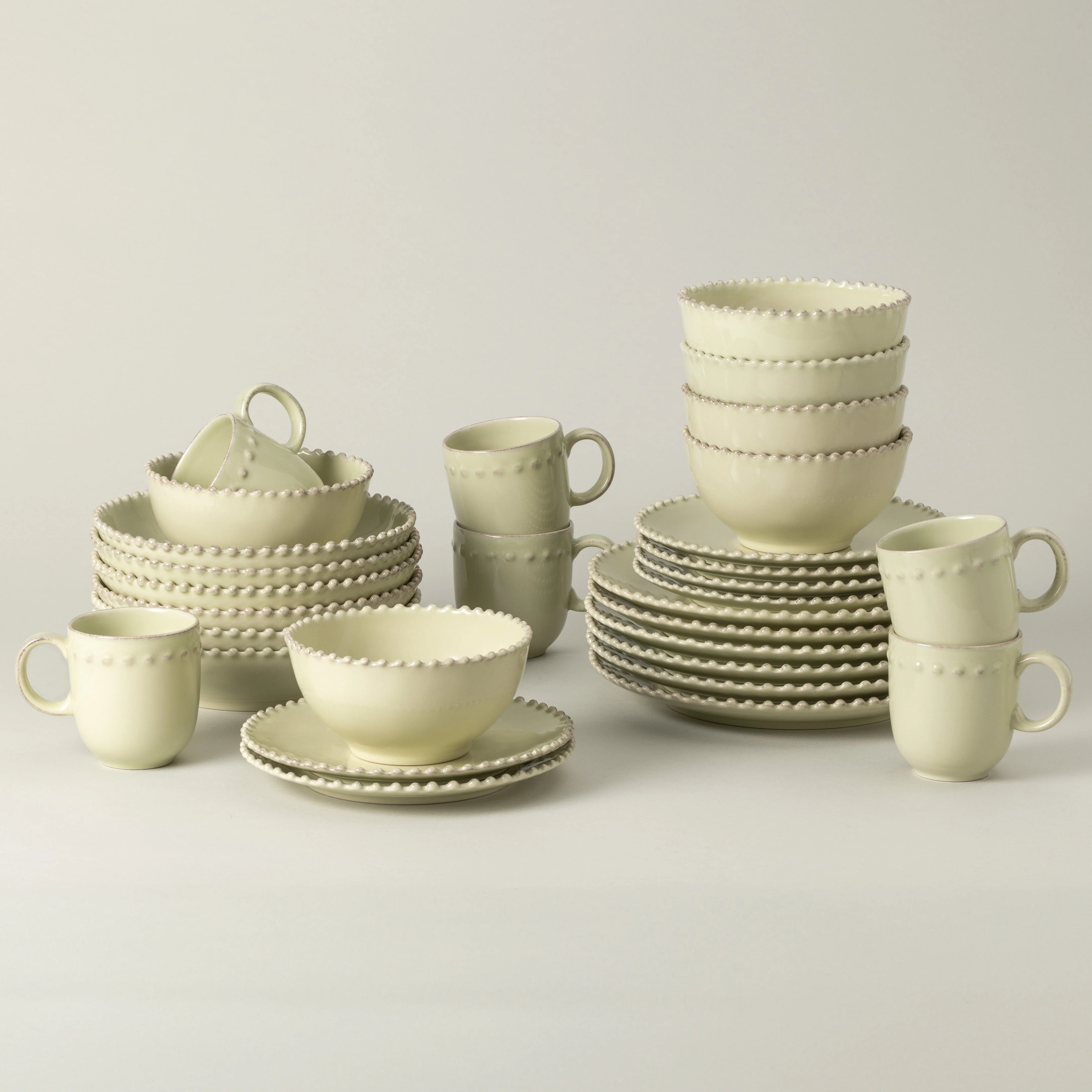 30-Piece Dinnerware Set with Mug Pearl
