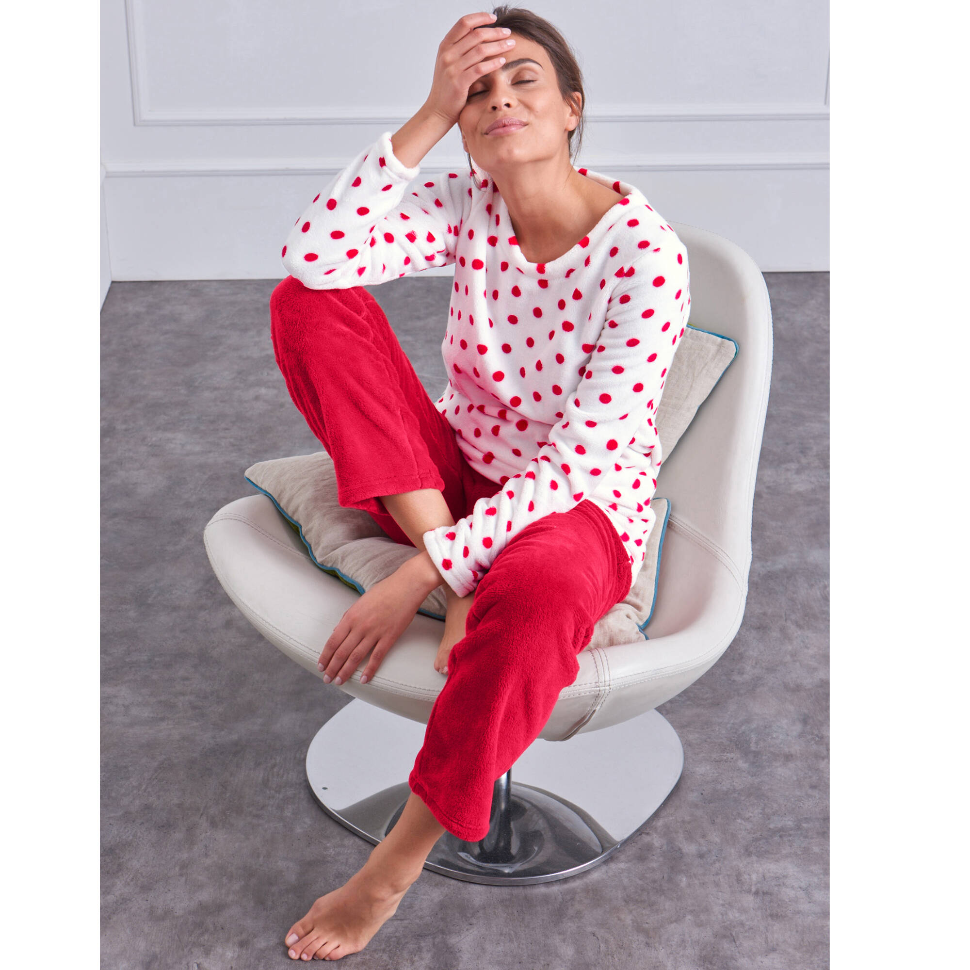 Pyjama polaire imprimé pois toucher peluche manches longues