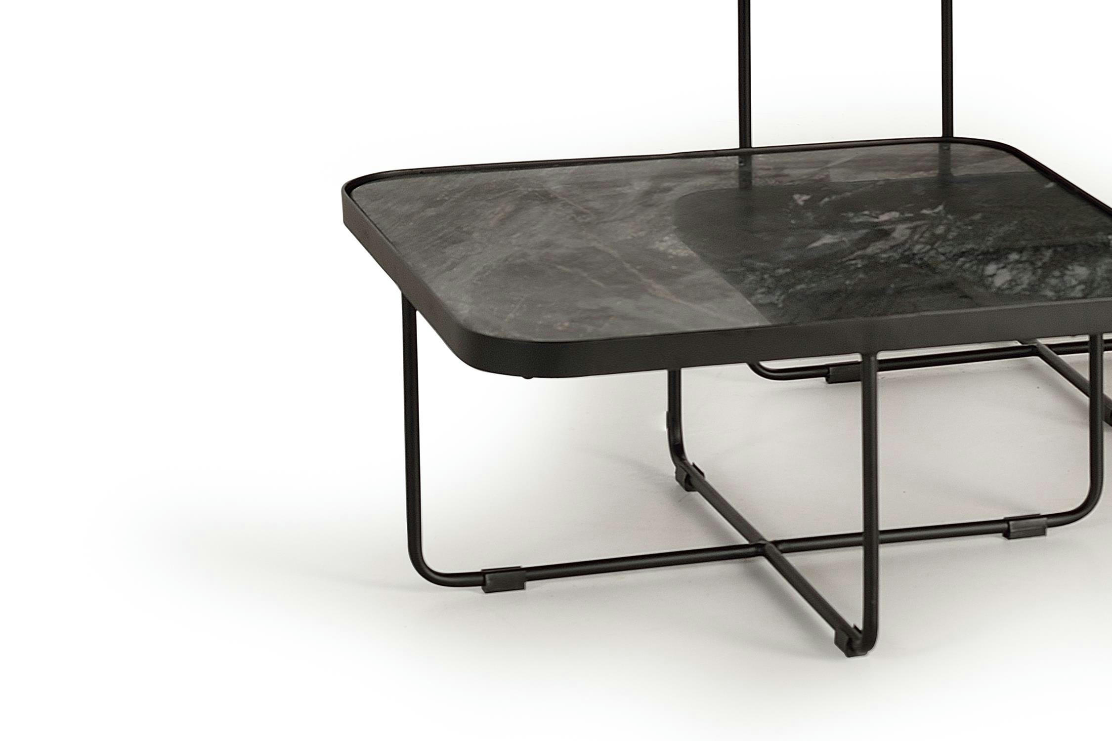 - Set de 3 tables d'appoint en marbre et métal