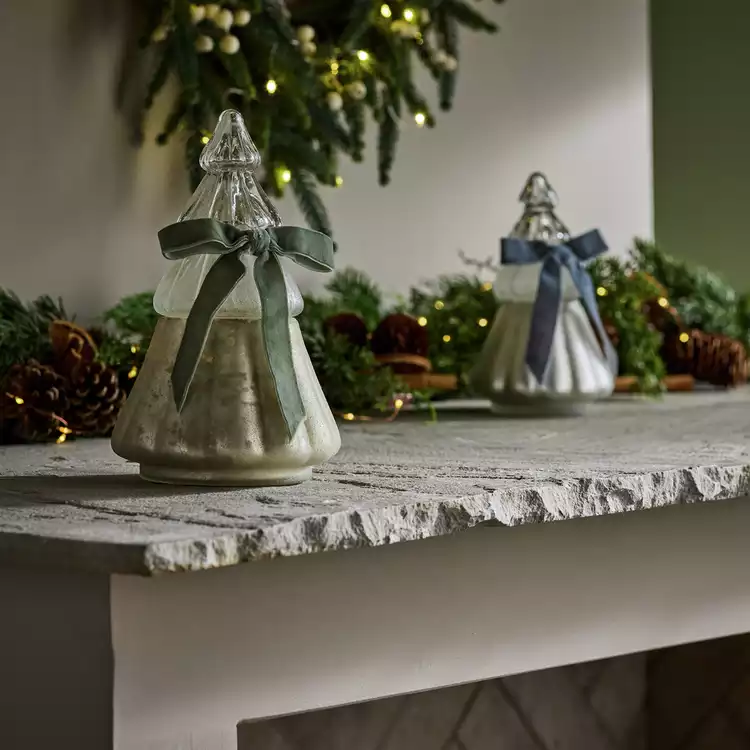 Habitat Large Singlewick Candle - Under the Mistletoe