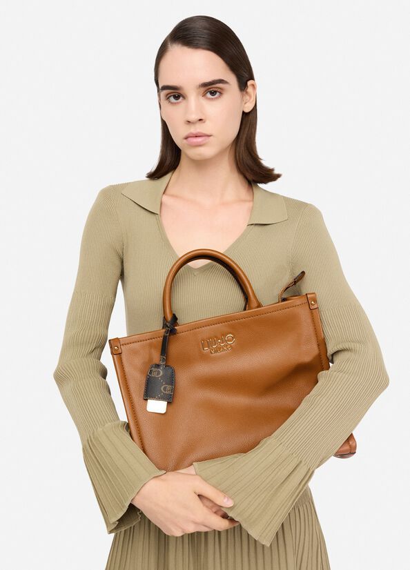 Shopping bag media