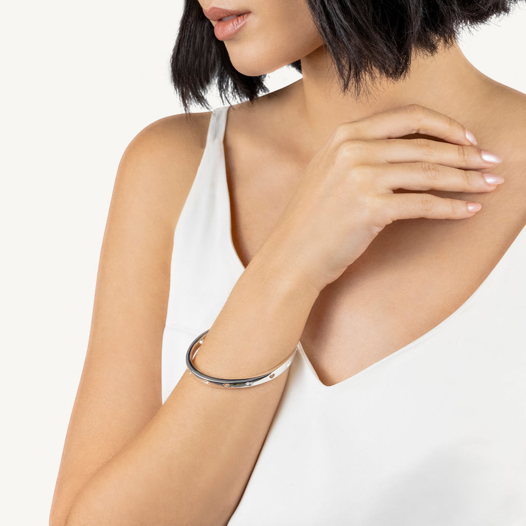 The Camden - Cut Out Heart And Dog Bangle