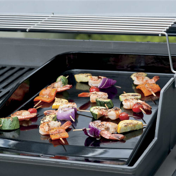 Plancha fonte émaillée barbecues Spirit 300 (boutons façade) - Weber