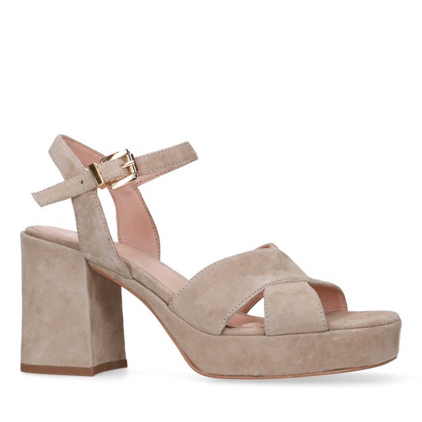 Manfield Beige suède sandalen met hak