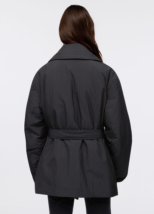 Cappotto con cintura imbottito