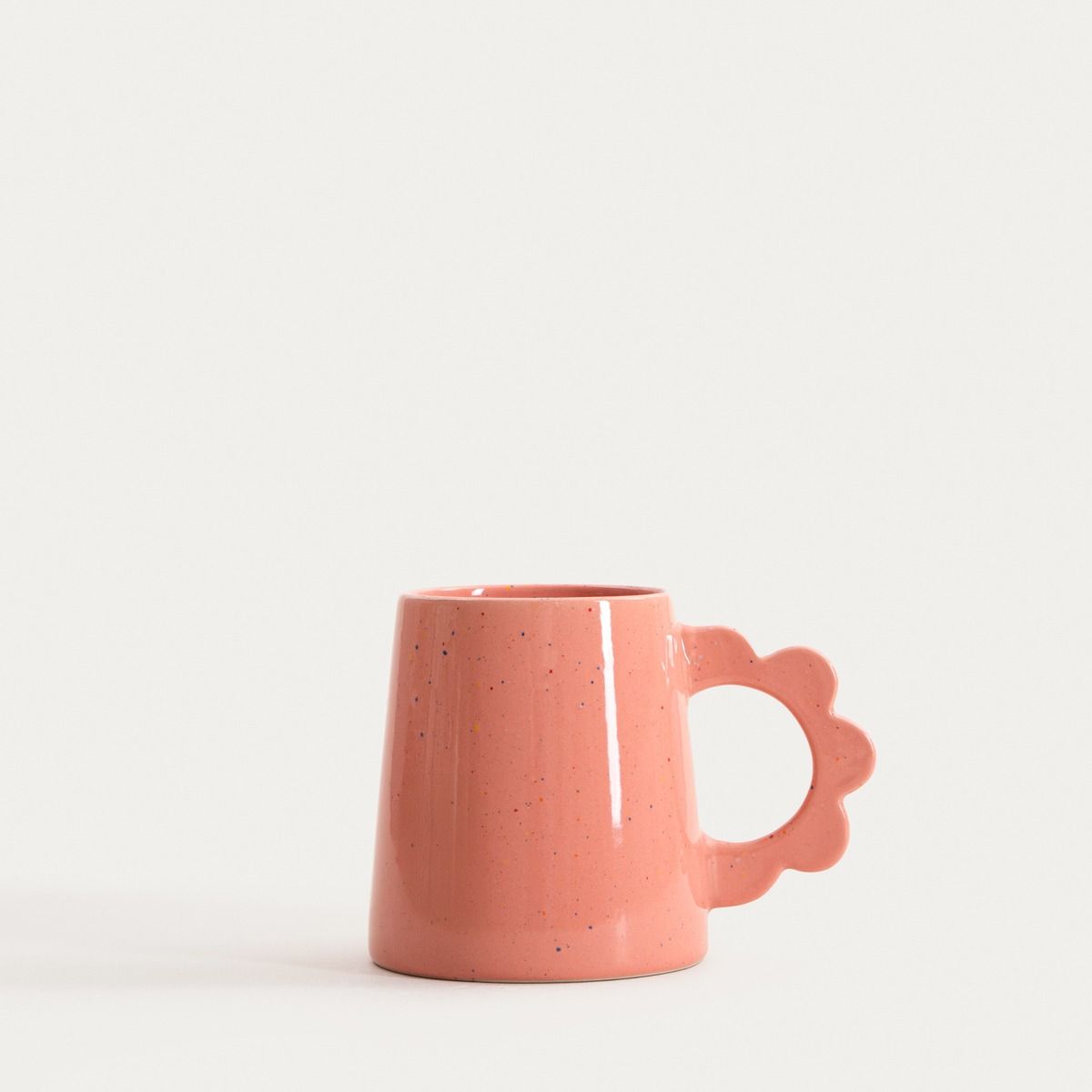 Kubek PELMA różowy z uchem w kształcie kwiatka 0,4 l